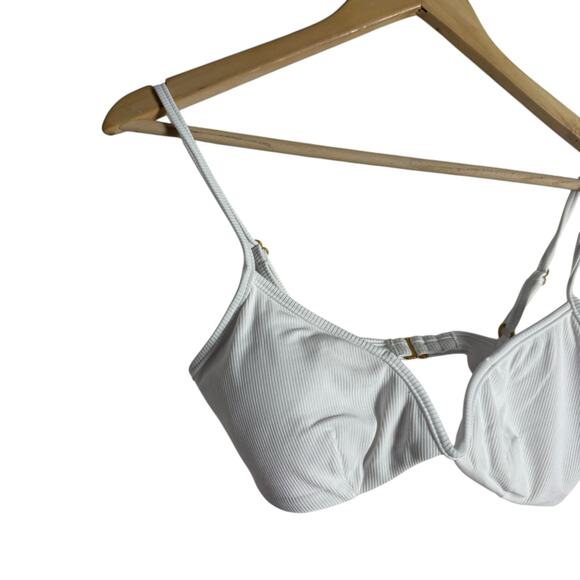 L*Space Helena White V-Wire Triangle Bikini Swimsuit Top Size Medium - Picture 4 of 8